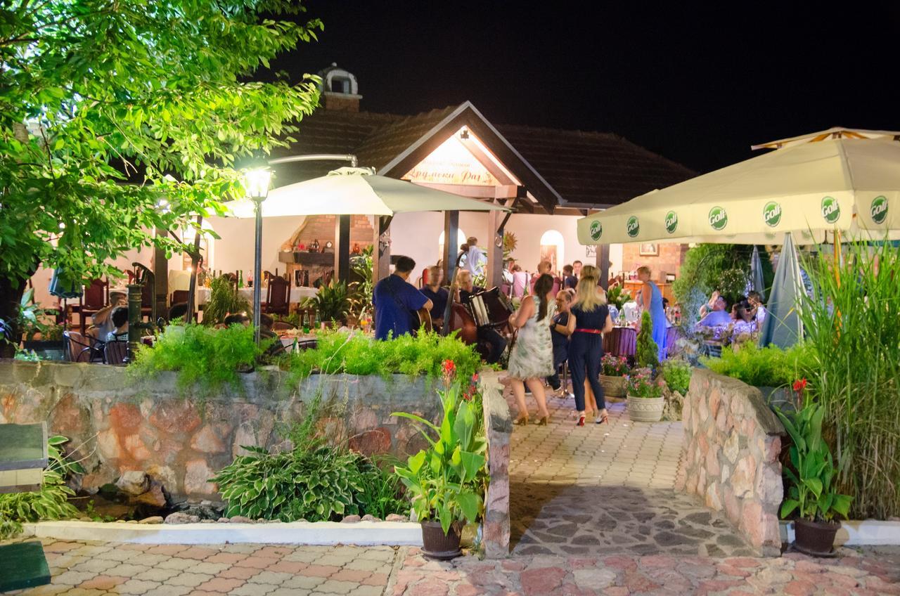 Hotel Drumski Raj Svilajnac Ngoại thất bức ảnh